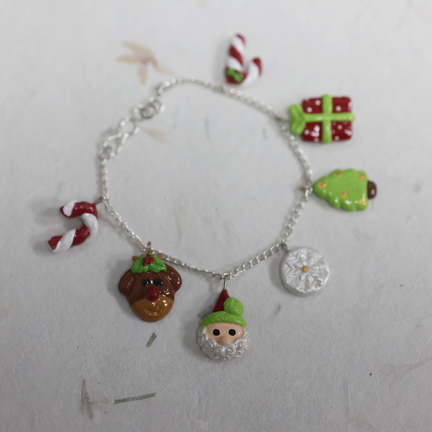 Clay Christmas Charm Bracelet – Handmade 8 Inch Holiday Jewelry Gift for Her