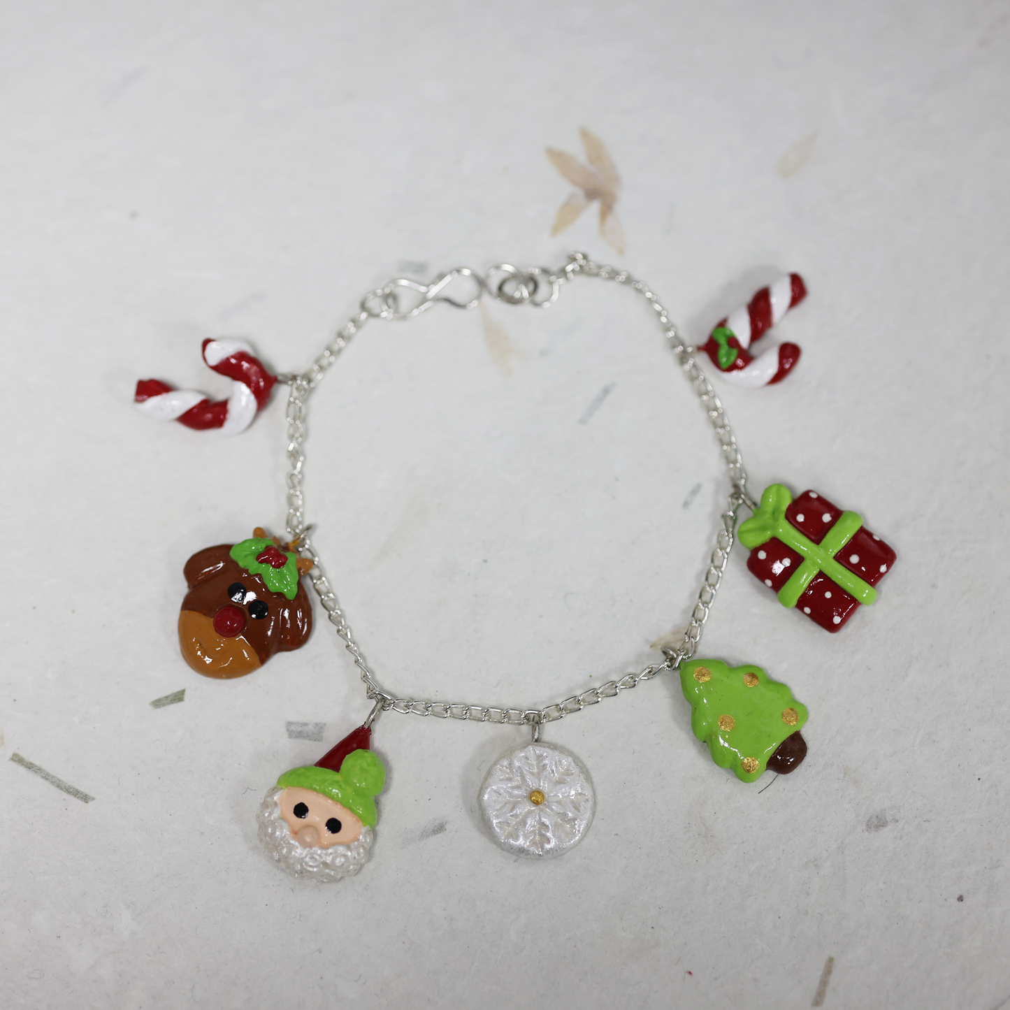 Clay Christmas Charm Bracelet – Handmade 8 Inch Holiday Jewelry Gift for Her