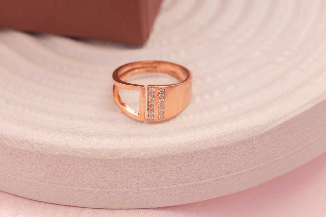 Sleek Split-Bar Rose Gold Ring